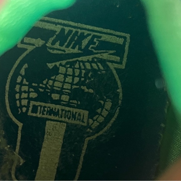 Nike Huarache Scream Green OG color Sz 6 Running Sneakers - Picture 9 of 9